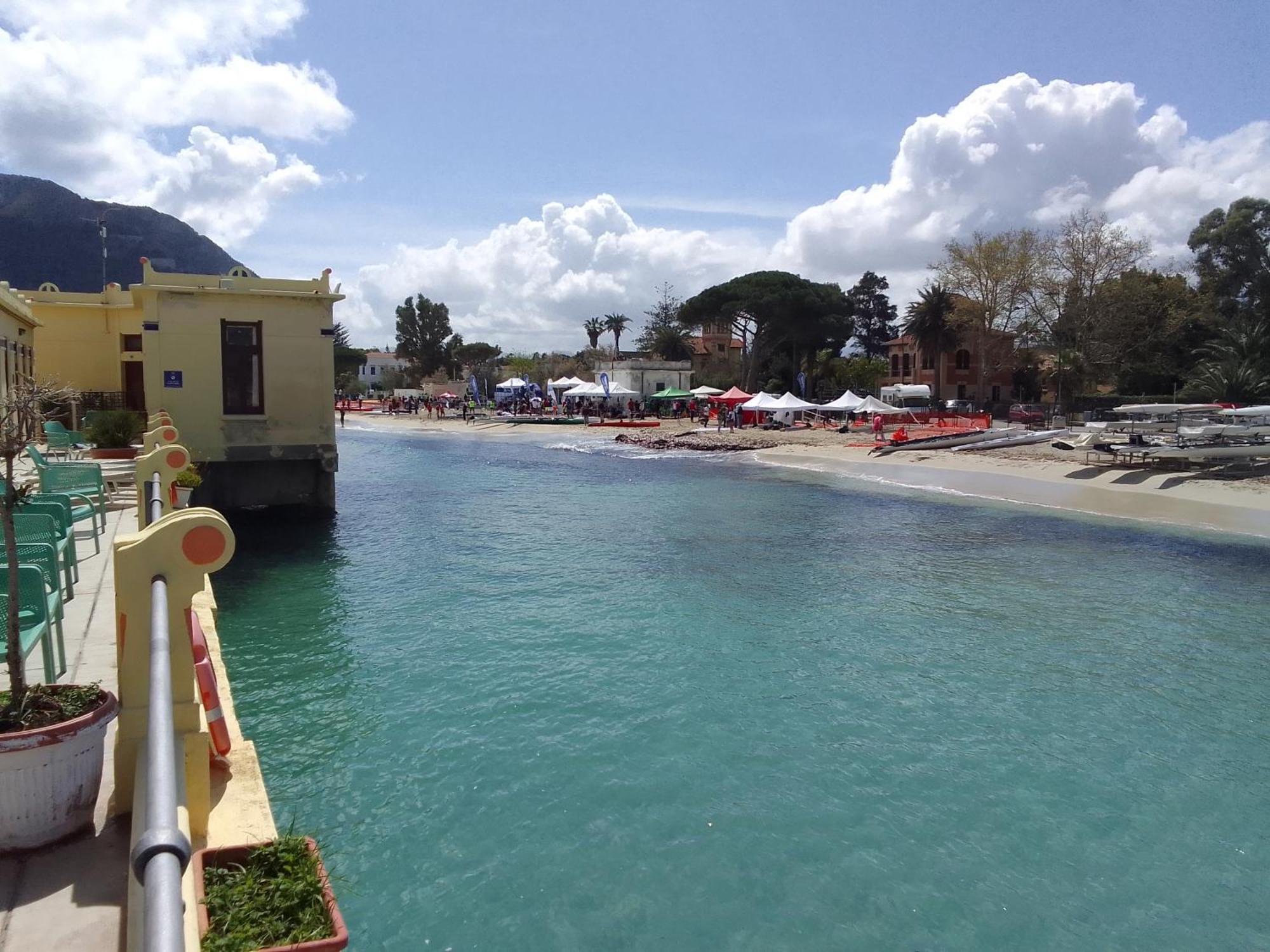 La Casetta Di Rosario Mondello Palermo Exterior photo